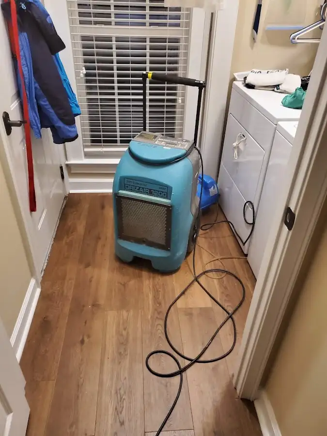 Commercial dehumidifier deployed for Flood Damage Cleanup in Cottonwood